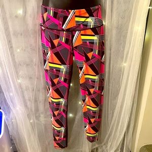 Victoria’s Secret VSX Sport knockout leggings